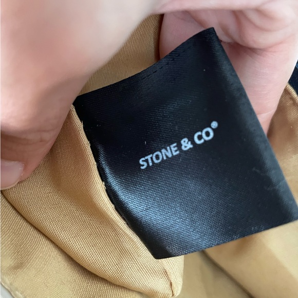 Stone & Co. Beige and Navy Elegant Crossbody Bag Regulable - Picture 10 of 16